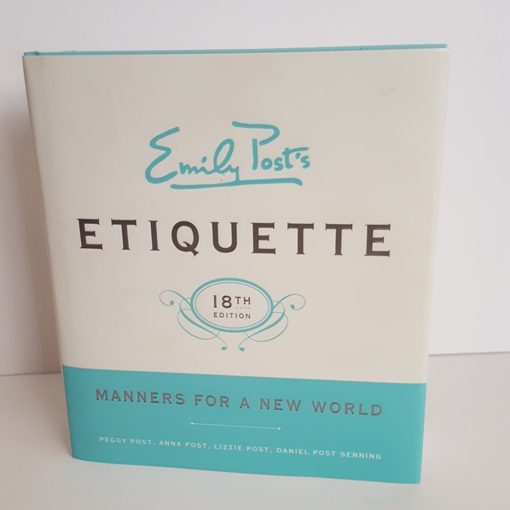 Emily Post's Etiquette Book (Hardcover)
